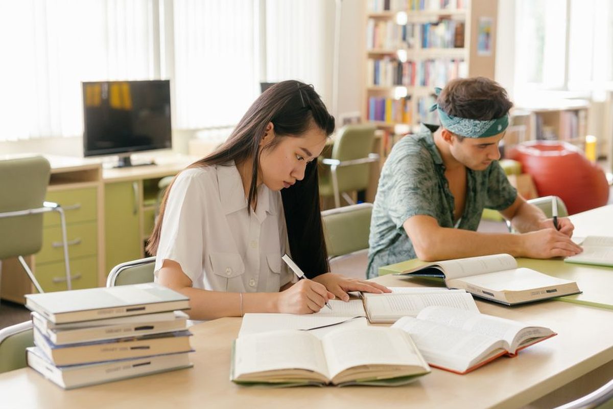 阿德莱德大学的留学决策与信息核验